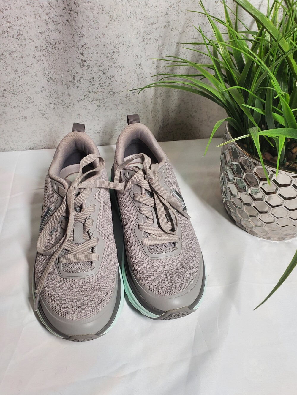 Vionic Women's Walk Max Gray Knit Athletic Sneakers with Mint Sole Size 7 - Picture 7 of 16